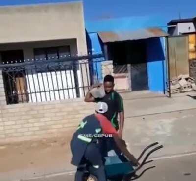 Звук можно не включать. Он не информативен.