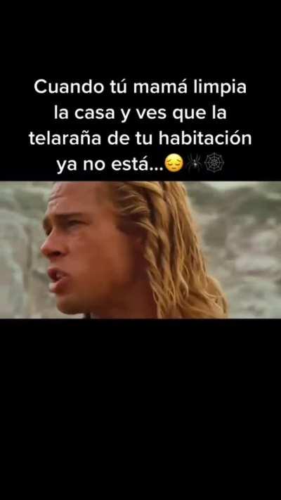 Golpea a su madre autisticamente.