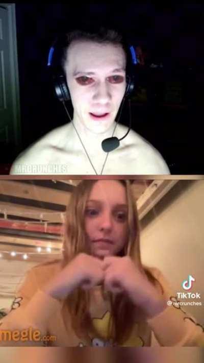 she needs to be put down 😳