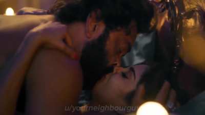 Aaditi Pohankar hot bed scene in Aashram S3 (Part 4)💨💥