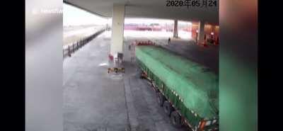 The enemy attempts to assassinate 3 gas station workers. The guy at the end is ok.