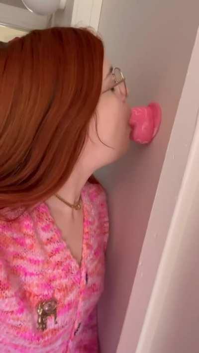 I bet you’ve never watched a girl deepthroat a door before