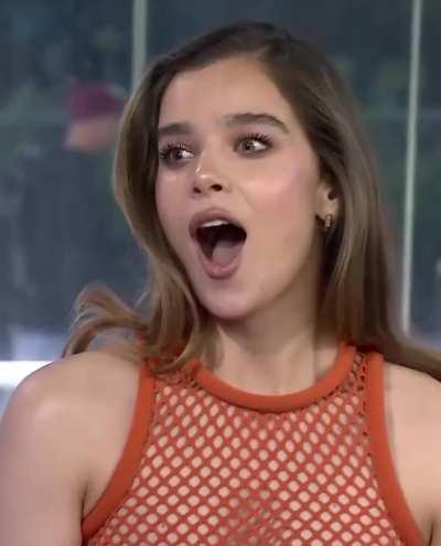 Hailee Steinfeld and her warm wet mouth!