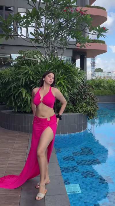 Eshanya Maheshwari [new]