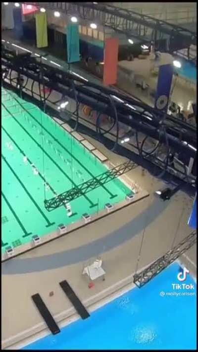 Indoor vs Outdoor Platforms