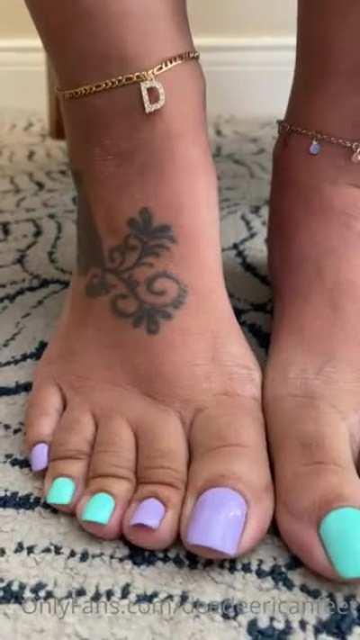 FEET QUEEN (follow for more)