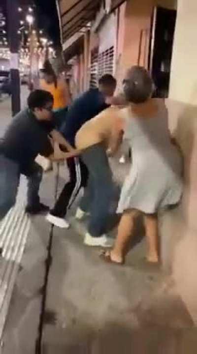 Killer move: finger in the hole