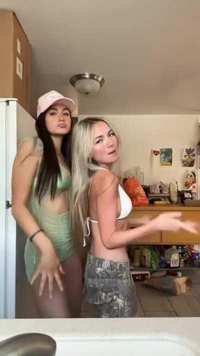 College Girls (IUTR)