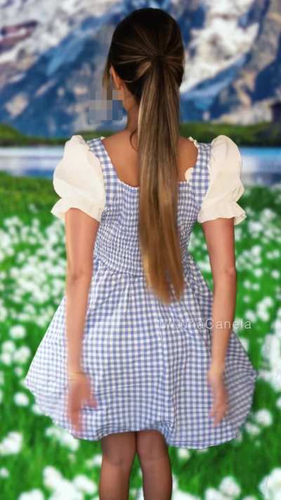 This is how girls used to find husbands back in the old days 🤣