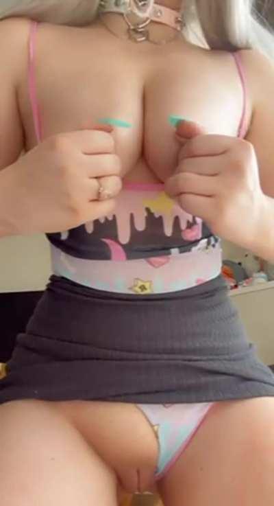 When an egirl has a prime fuckdoll body like mine, it's your duty to use her on a regular basis