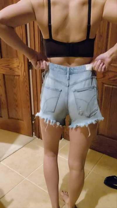 Daily Dressings with Bunny. Feeling good this morning - TGIF!