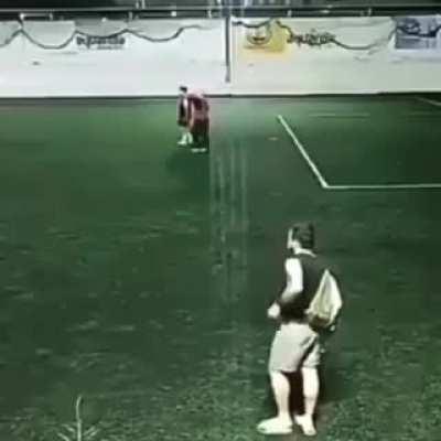 Ребята, кто так делает ставим апвойты)