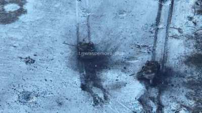 Ukrainian artillery hitting a Russian armored column during their attack towards Vuhledar (Music from source)