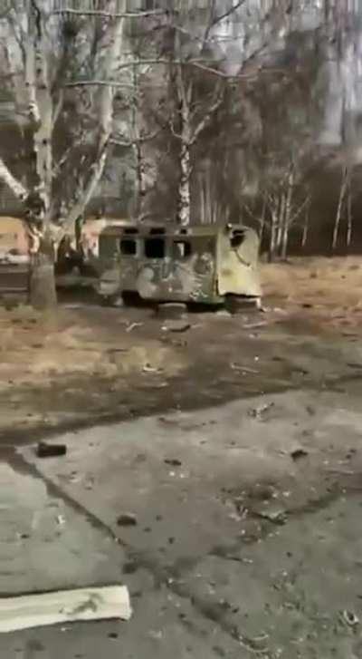 Not a video to be posted on popular subs. These are MiG-29 of Ukrainian army, burned dow n on Ivano-Frankovsk airfield by russian forces