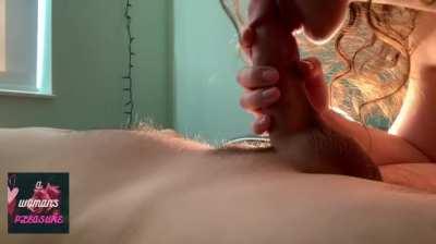 He wasn't even hard but he came anyways...the magic of the frenulum!!!