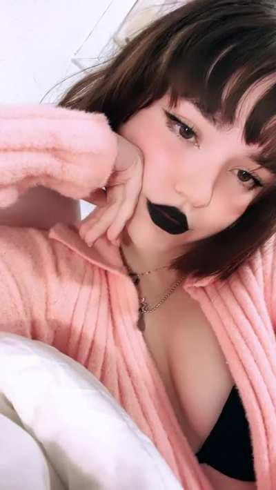 [discord: torl134#6743] Cum tribute this IRL slut for me, cover her face and tongue and dm me your video cumming. (plus if u have a fleshlight )