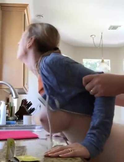 [r/pornhubVIP] fucked in the kitchen