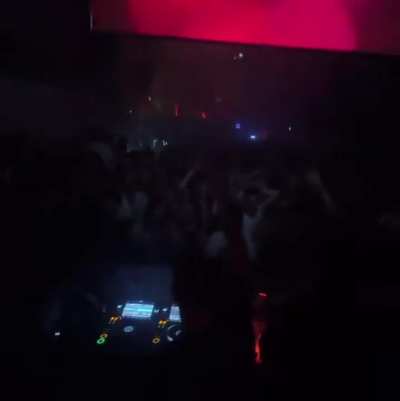 TRACK ID??? PLS 🥺🥺🥺