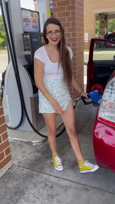 Can you fill my pussy?