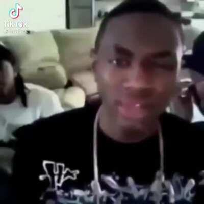 When bruce leaves the chat in sub mode the whole stream