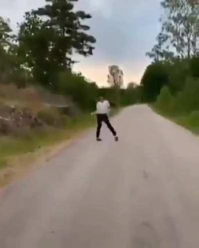 Saw someone post an incomplete version of this video, so i had to do it justice