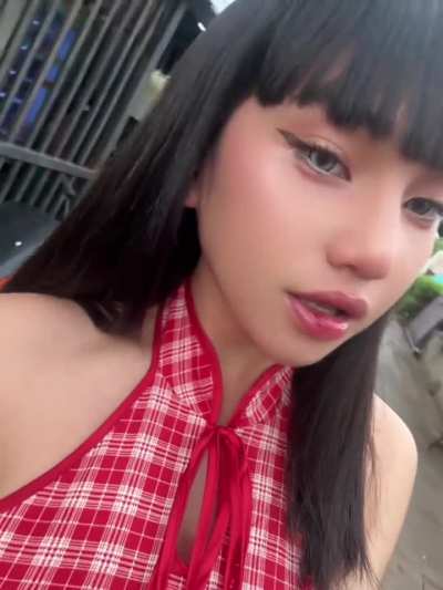 Hiiii is cosplaying good to me yes or no?