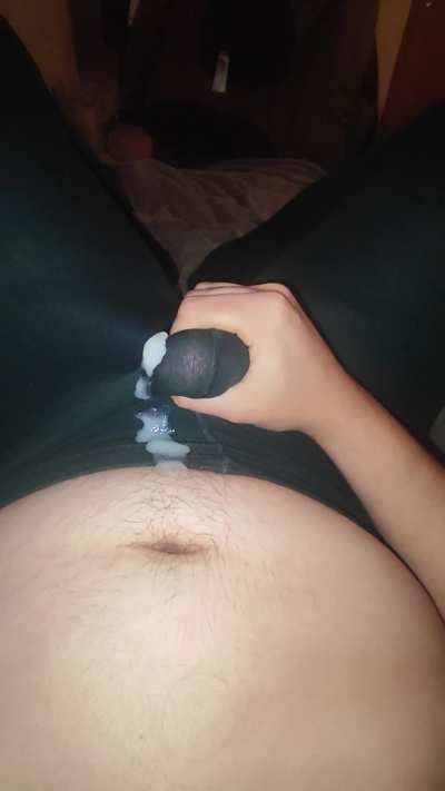 Some girls are really good at turning me on in the DMs🙈