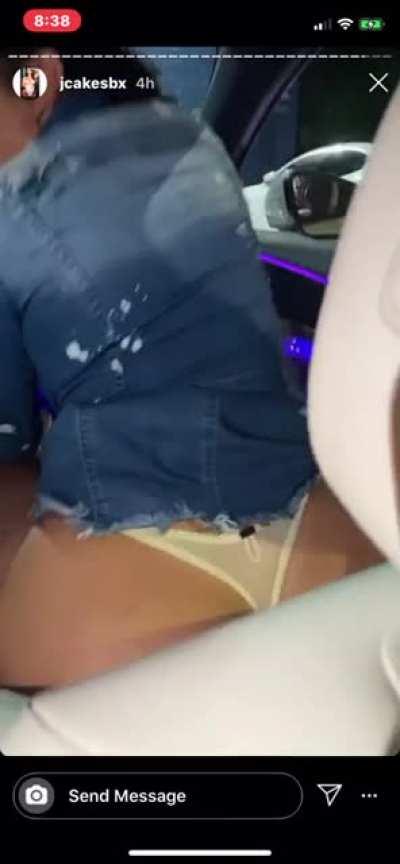 Twerk in the car (old IG story) - i love car twerk vids