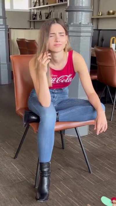 Sophie in slow-motion