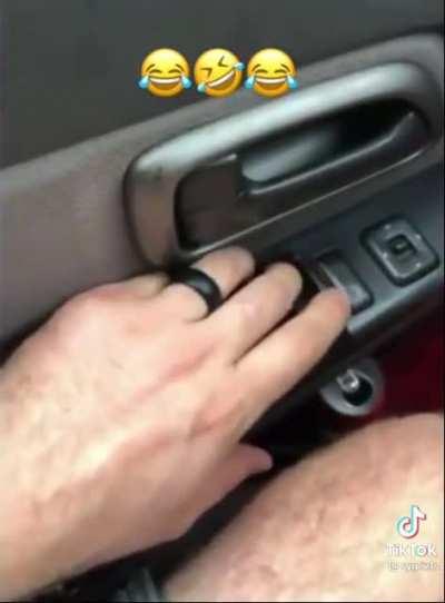 Taliban below: 👁 👄 👁