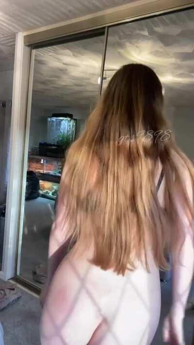 I'm small and I love struggle fucking. Could you help me out?