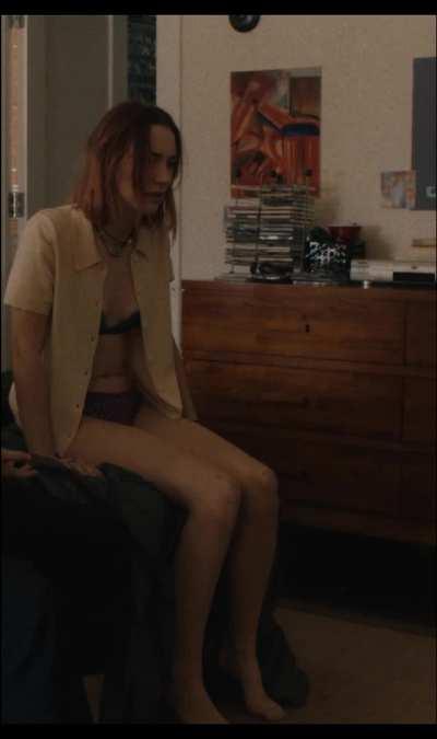 Saoirse Ronan in polka-dot undies