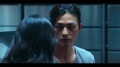 Lee Joo Bin making out in Money Heist Part 2 Ep4