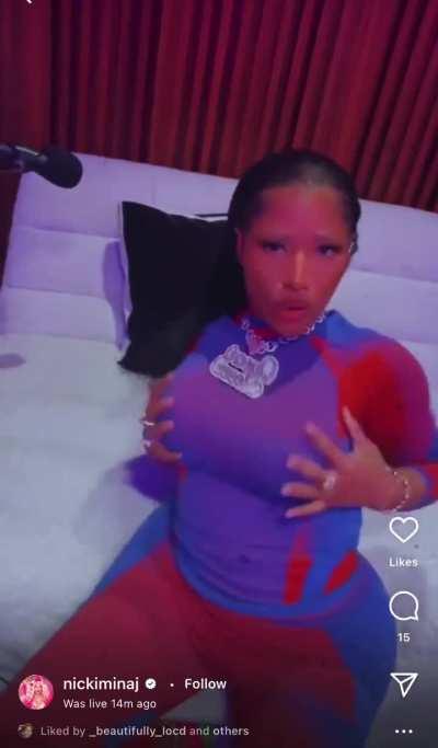 Nicki Minaj displays erratic behavior while on Instagram Live