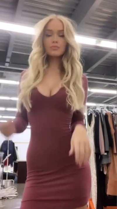 Classy/Sexy Faith Schroder