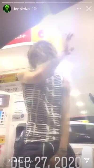 @joy_divizn smoking at a gas pump. This kid is about to blow up 🤯