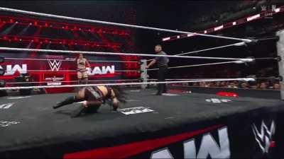 Tonight On WWE Monday Night RAW: Iyo Sky vs Roxanne Perez