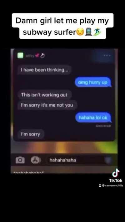 Shut Babe I'm playing Subway Surfer🤠