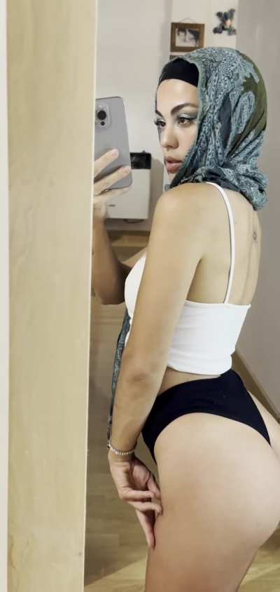 I want you to come over and spank my arab ass 