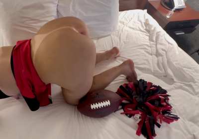 Okay, okay. just a peek 😌