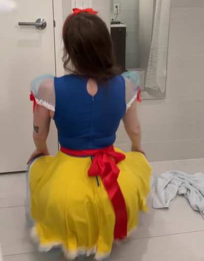 Snow White (Caitbabyxo) [Snow White and the Seven Dwarves]