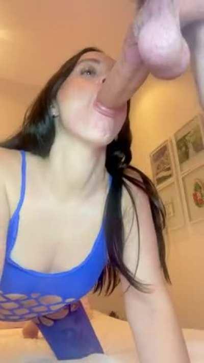 [reddit/discord]21 Keeping bud quiet after he found all of my lingerie and fishnets🥺😏