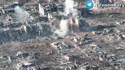 ru pov: Russian armor in urban combat - Marinka