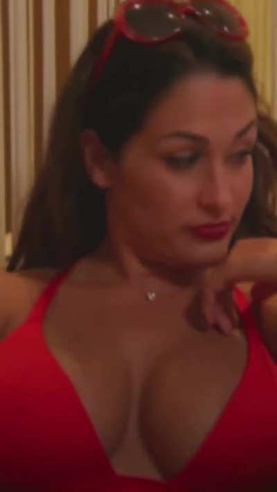 Nikki on Total Divas 2017 IG