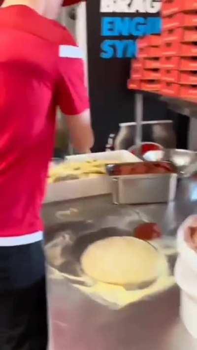 Pizza Shop in Ohio 💀 already to go service