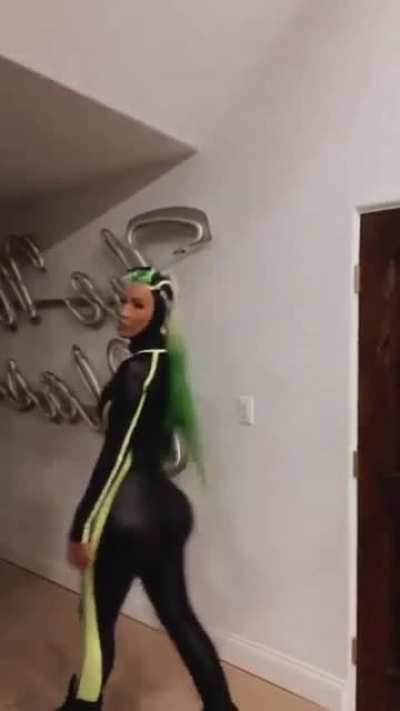 Iggy azalea body is perfect