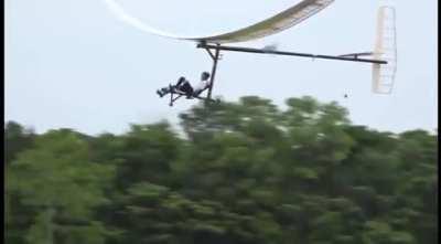 Dude builds his own plane