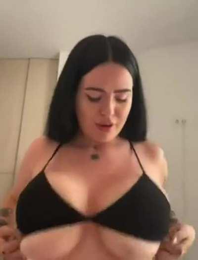 Amateur Monstrous Drop