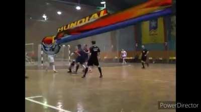 HAHAHAHA RONALDINHO SAUCER