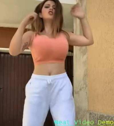 Talk about slangin your big boobs and gettin sloppy🤤